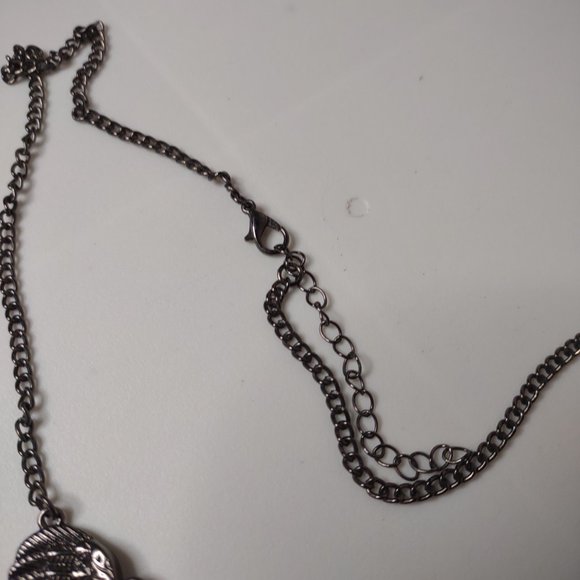 Dark Wings And Stars Necklace Adjustable 21 To 23 Inches Long - Picture 8 of 10